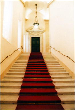 Restauri e decorazioni eseguite nello Scalone d'onore di Palazzo Chigi (Roma). Ditta Rosa (Restauratori e Decoratori).